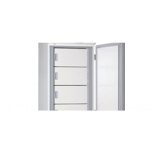 Independent inner doors to minimize cold air leakage